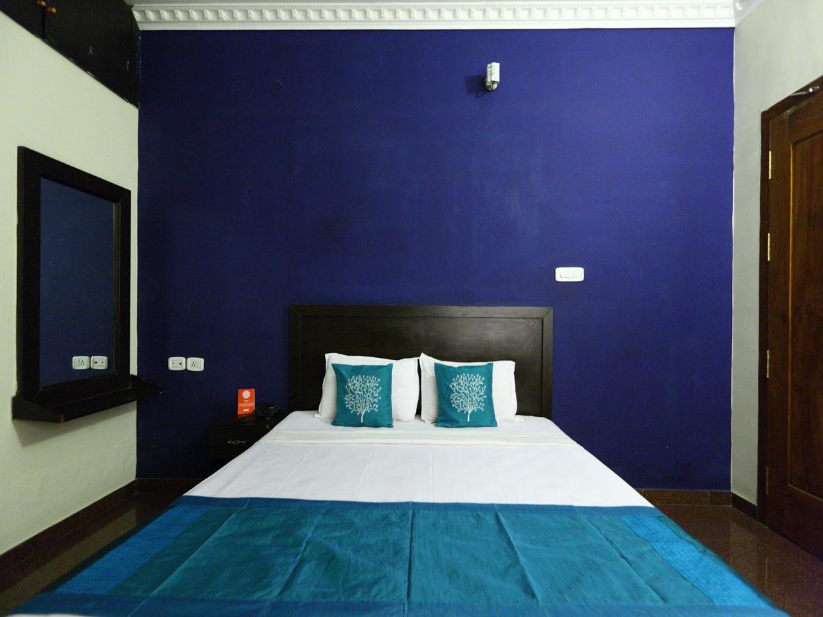 Bed and Breakfast Oyo 7355 Covinille Мадурай Экстерьер фото